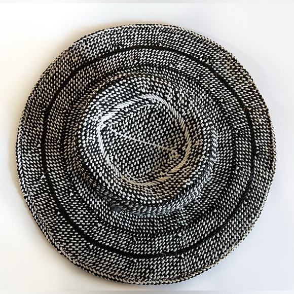 BCBG Generation black & white woven 100% Paper floppy Sun hat grey ribbon OS - Picture 3 of 10